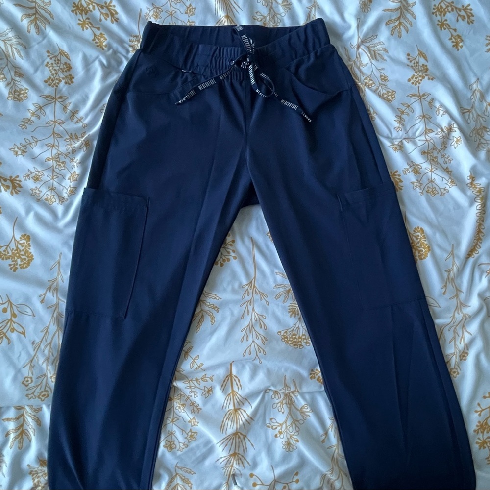 Med Couture Peaches Women's Yoga Waist Pant, Navy, XS